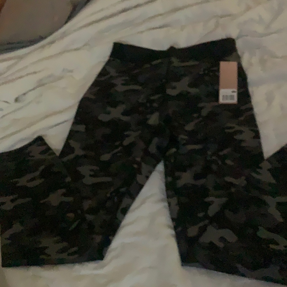 NWT Camouflage leggings